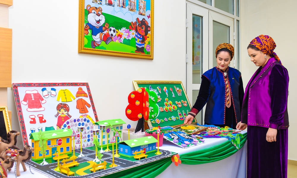 “Mekdebe çenli çagalar edaralarynyň bakja toparlarynda okuw-terbiýeçilik işleriniň  netijeliligini ýokarlandyrmak”