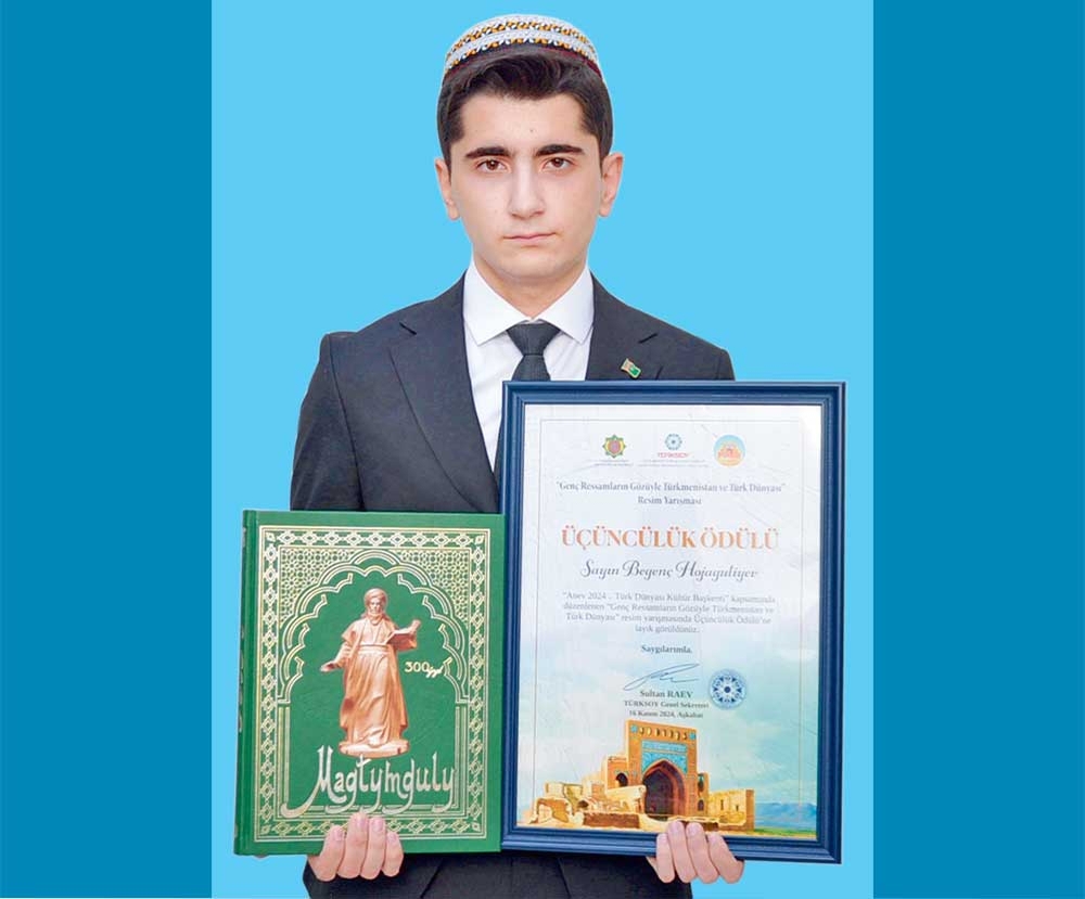 Ýaş heýkeltaraşyň ussahanasynda