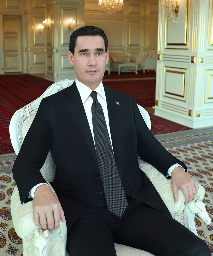 The President of Turkmenistan took part in festive events at the equestrian complex