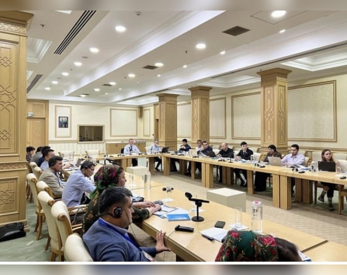 Посол Туркменистана в Китае встретился с туркменскими студентами