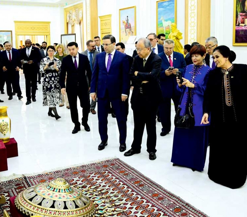 Arkadag şäherinde ÝUNESKO-nyň şahadatnamasyny gowşurmak dabarasy boldy