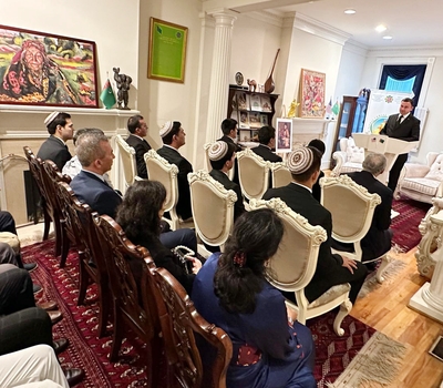 Meeting with representatives of the Turkmen diaspora