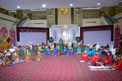 Hünärli nesil – röwşen geljek