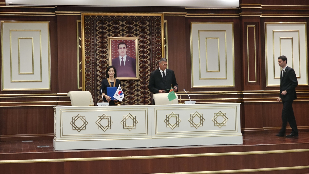 Türkmenistanyň Oguz han adyndaky Inžener-tehnologiýalar uniwersiteti bilen Sungkýunkwan uniwersitetiniň arasynda   ÖZARA DÜŞÜNIŞMEK HAKYNDA ÄHTNAMA gol çekildi