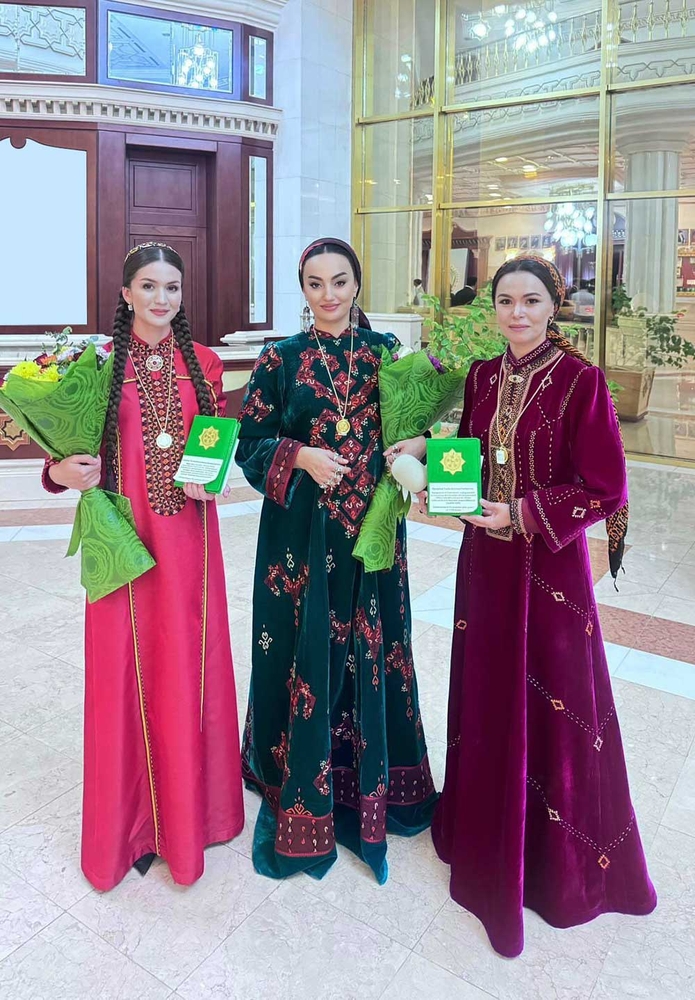 Şa serpaýy — belent mertebe