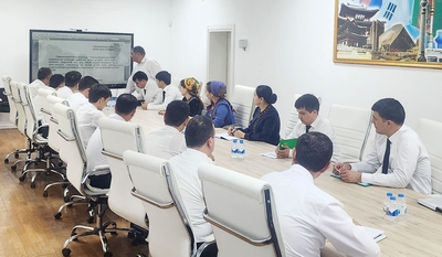 Türkmenistanyň Bilim ministrliginiň Innowasiýa maglumat merkezinde okuw seminary geçirildi