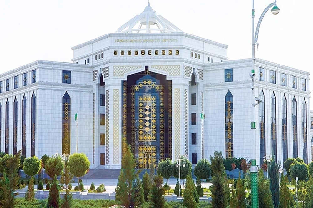 Туркменский институт культуры принял более 400 студентов в этом году