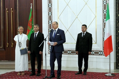 The sun of Italy in the landscapes of Izzat Gylyjov