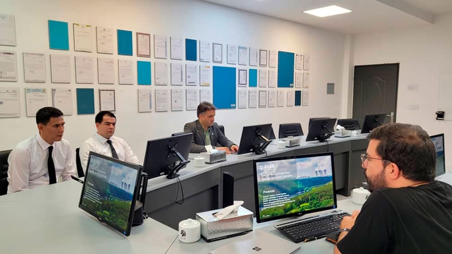 Туркменские специалисты ознакомились с работой иранского научно-технологического парка