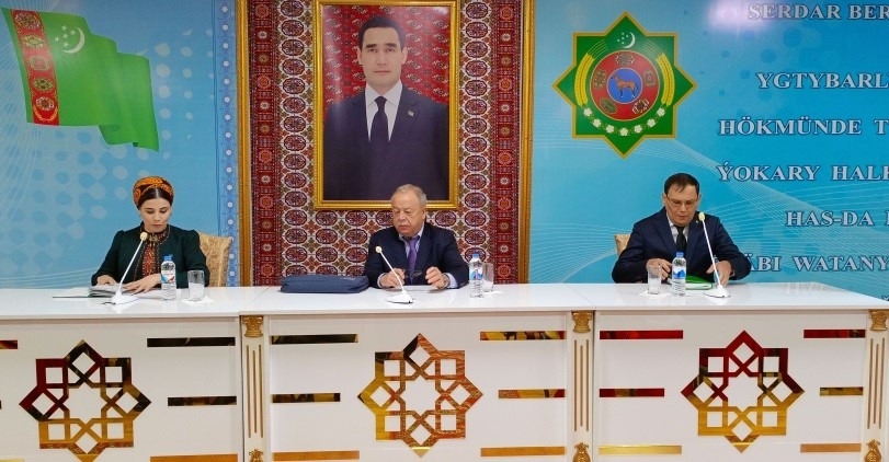 The IIR of the Ministry of Foreign Affairs of Turkmenistan held a meeting with a representative of the Center for Transport Diplomacy at the United Nations I.Runov