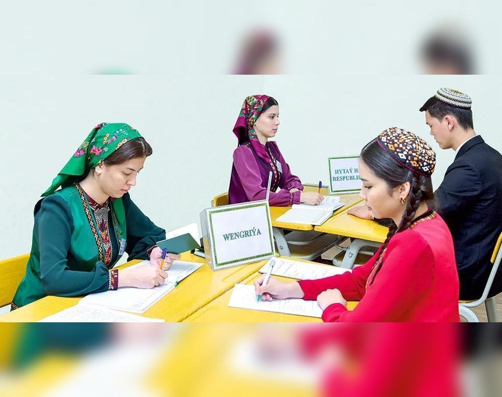 Hytaýyň we Wengriýanyň ýokary okuw mekdepleri üçin resminamalar kabul edilýär