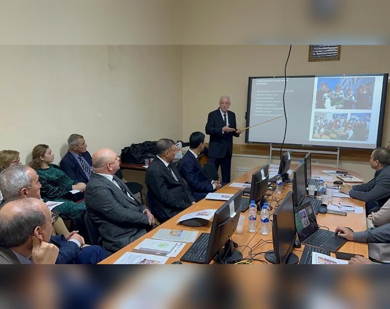 Aşgabatda geçirilen «Rustamowyň okaýyşlarynda» Magtymguly Pyragy adyndaky ilkinji Milli tebigy seýilgähi döretmegiň mümkinçiliklerine garaldy