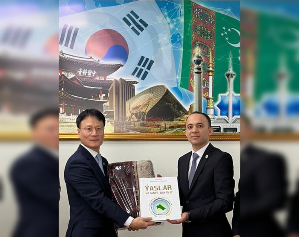 The Ambassador of Korea to Turkmenistan visited the Innovation Information Center in Ashgabat