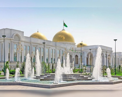 Türkmenistanyň Prezidenti ýurduň ösüşine goşan goşandy üçin raýatlara döwlet sylaglaryny gowşurdy