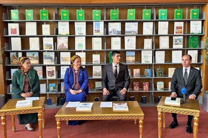 Hazar parahatlyk, ynanyşma we hyzmatdaşlyk deňzidir