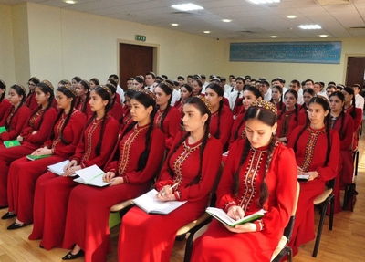 Высшая школа дипломатии: Первокурсники