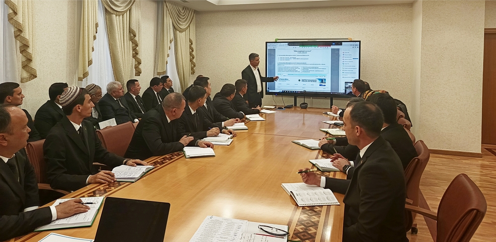 The Ministry of Education of Turkmenistan Discusses Digitalization of the Education System in Line with the 2017–2025 Concept for the Development of Digital Education