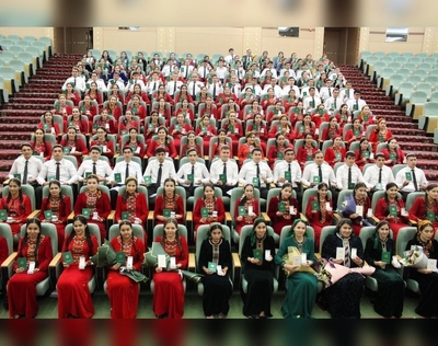 Türkmenistanda tölegli esasda bilim alan talyplar ilkinji gezek önümçilik tejribesini geçmezden diplom aldylar