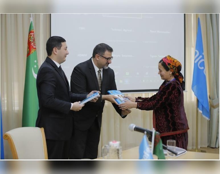 ÝUNISEF BILEN TBM MUGALLYMLAR ÜÇIN GOLLANMALAR TOPLUMYNY TAÝÝARLADY