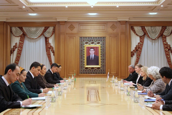 Türkmenistanyň Mejlisinde we DIM-de ÝHHG-niň Parlament Assambleýasynyň prezidenti bilen duşuşyk geçirildi