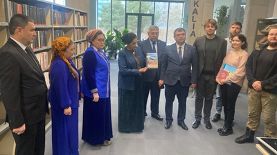 Ýurdumyzyň wekiliýeti Poznan şäherinde Magtymguly Pyragynyň doglan gününiň 300 ýyllygy mynasybetli çärelere gatnaşýar