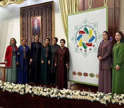 Under the constant efforts of the President of Arkadagly Hero Serdar, with the organization of the Central Council of the Women's Union of Turkmenistan in the year under the motto “The Fount of the Mind of Magtymguly Fragi,”
