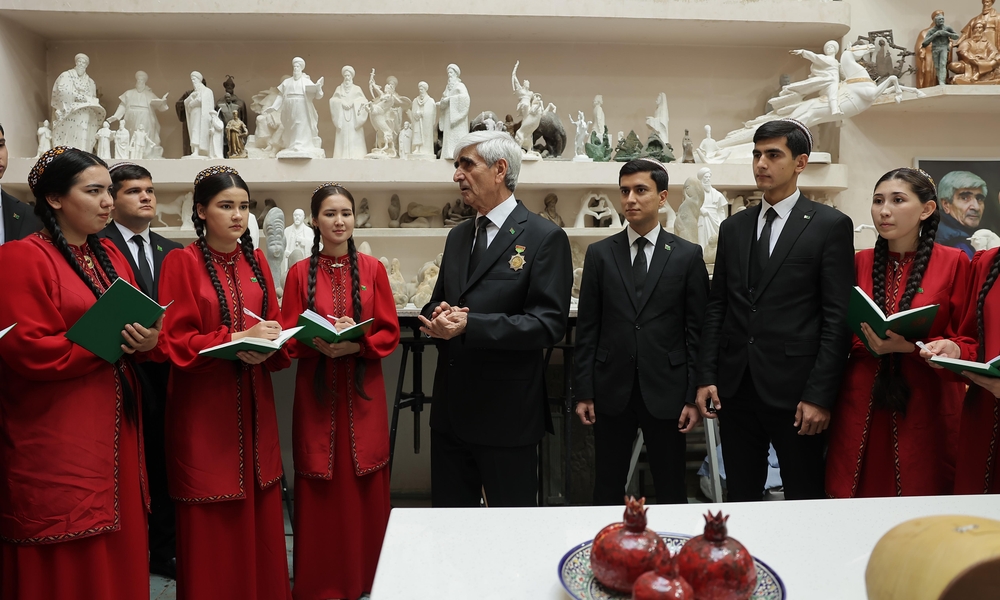 THE MASTERPIECES OF TURKMENISTAN’S HERO SARAGT BABAYEV