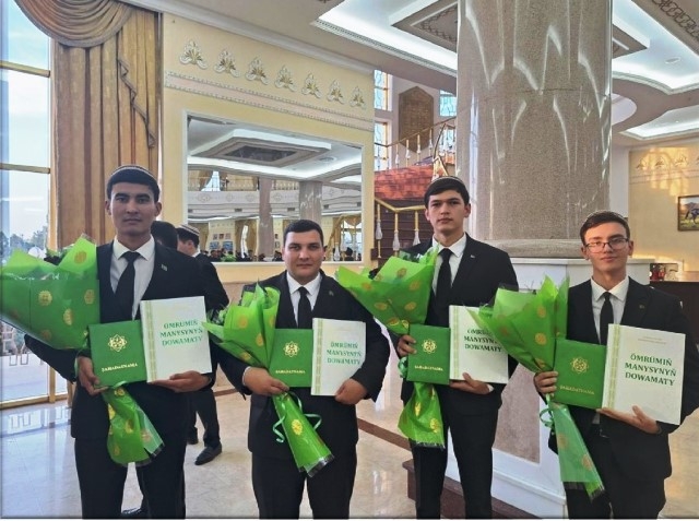 140 young people of Turkmenistan were eligible for the Youth Prize of the Central Council of the Magtymguly Youth Organization.