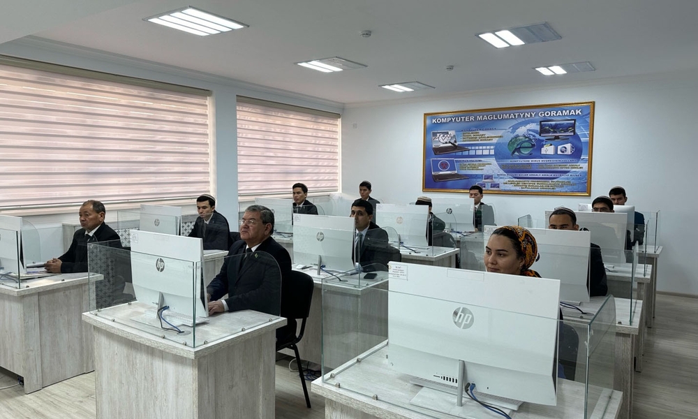 “DURNUKLY ÖSÜŞ WE HALKARA HYZMATDAŞLYK” ATLY SANLY WIDEOARAGATNAŞYK ARKALY OKUW MASLAHATY GEÇIRILDI 