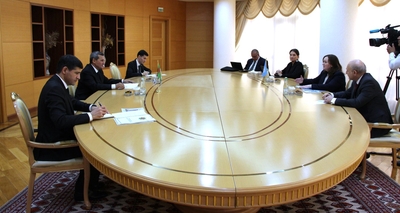 Türkmenistanyň Daşary işler ministri Natalýa German bilen duşuşyk geçirdi