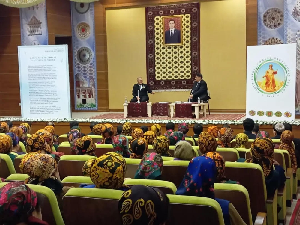 Türkmen Halkynyň Milli Lideri, Türkmenistanyň Halk Maslahatynyň Başlygy Gahryman Arkadagymyzyň «Hakyda göwheri» kitabyndan gelip çykýan  wezipelere bagyşlanan maslahat