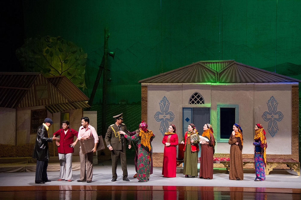 Dynç günlerinde ýurdumyzyň teatrlarynda görkeziljek sahna oýunlarynyň tertibi