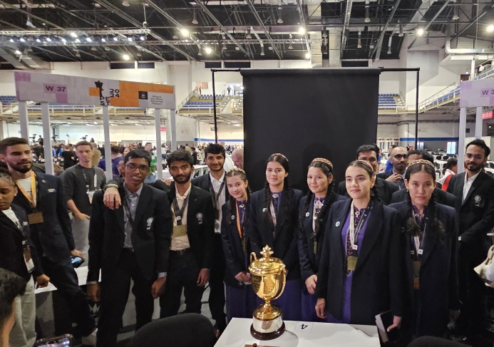 18-летний индийский гроссмейстер Гукеш Доммараджу стал самым молодым чемпионом мира