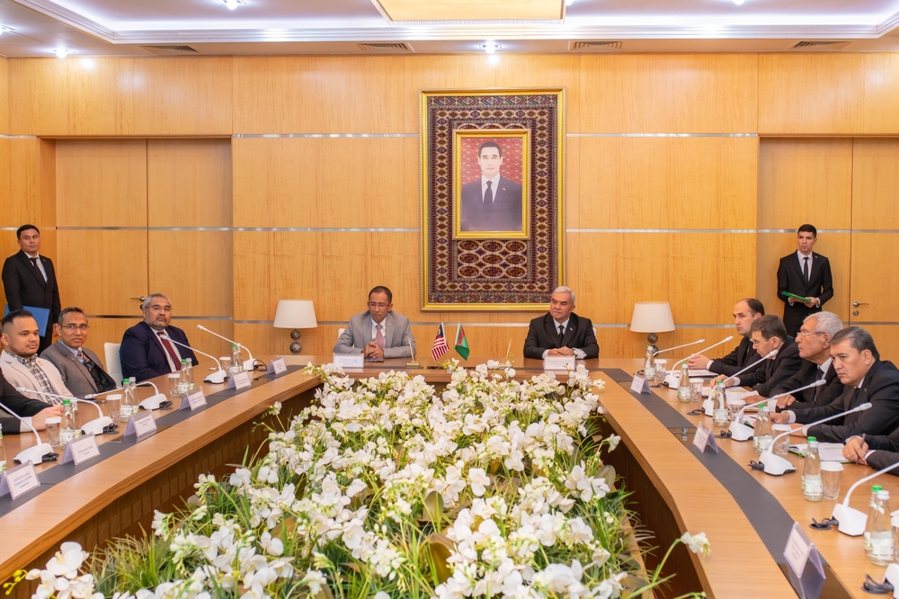 International cooperation in science and education with prestigious foreign universities and companies