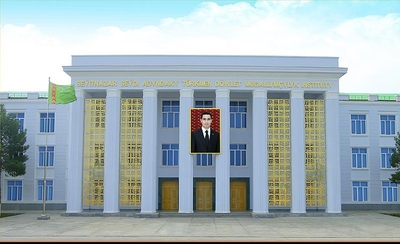 Özbegistanly talyp Türkmen döwlet mugallymçylyk institutynyň guran bäsleşiginde ýeňiji boldy