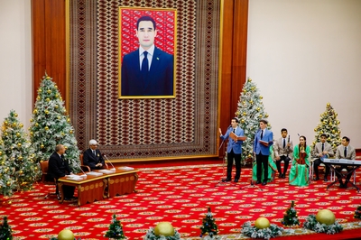 A creative meeting was held with the Hero of Turkmenistan, Saragt Babaýew