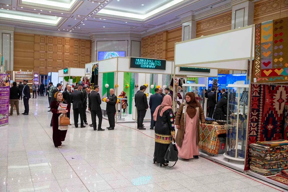 An exhibition of Afghan products and a business forum will be held in Turkmenistan