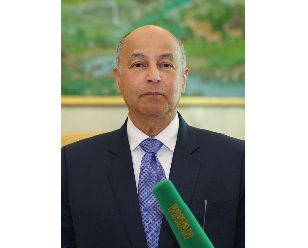 Respected President Receives Director General of the Olympic Council of Asia Hussein Al-Musallam