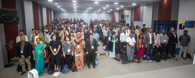 An instructor from the Turkmen State Architecture and Construction Institute made a speech at an international seminar held at a prestigious Indian university