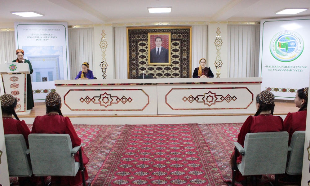 “Halkara parahatçylyk we ynanyşmak – Baky Bitaraplyk ýörelgesi”  atly okuw maslahaty geçirildi