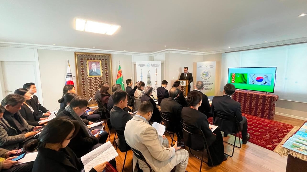 Koreýa Respublikasynda Türkmenistanyň hemişelik Bitaraplygynyň 30 ýyllygyna bagyşlanan brifing geçirildi