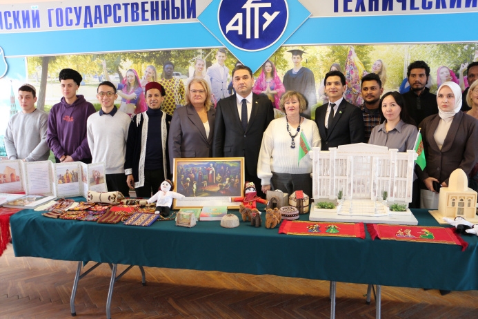 A concert in honor of the 30th anniversary of Turkmenistan's neutrality was held at the Astrakhan Techuniversity
