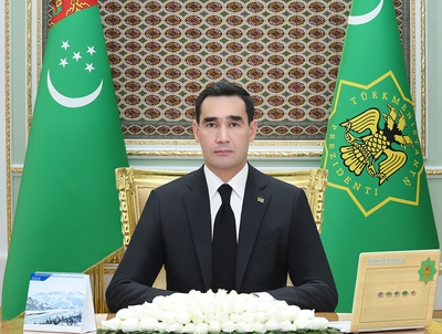 Respected President familiarized himself with the activities conducted in the agro-industrial complex and regions