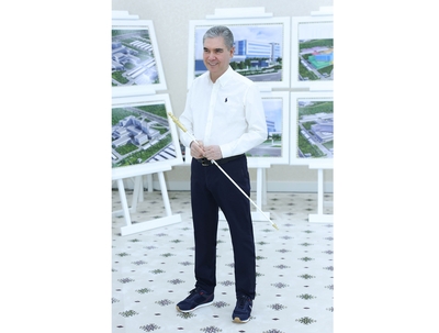 The Hero-Arkadag familiarized himself with the progress of the work being carried out during the construction of the International Pediatric Center