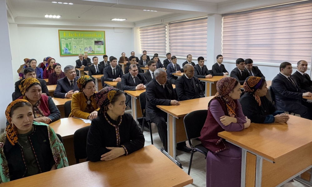 “Halkara parahatçylyk we ynanyşmak” atly seminar geçirildi