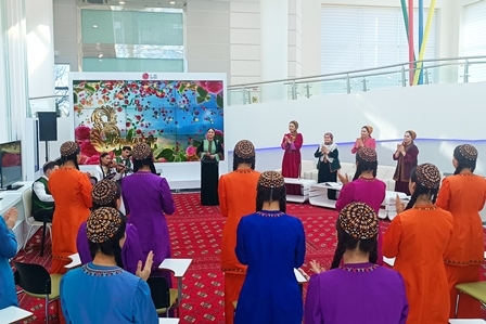 The Central Council of the Women's Union of Turkmenistan and the Yagshygeldi Kakayev International Oil and Gas University held a solemn meeting among female students entitled "Woman as a symbol of the beauty of the world" on the occasion of the International Women's Day.