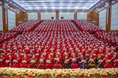 Halkara zenanlar güni mynasybetli aýal-gyzlara pul sowgatlarynyň gowşurylyş dabarasy geçirildi
