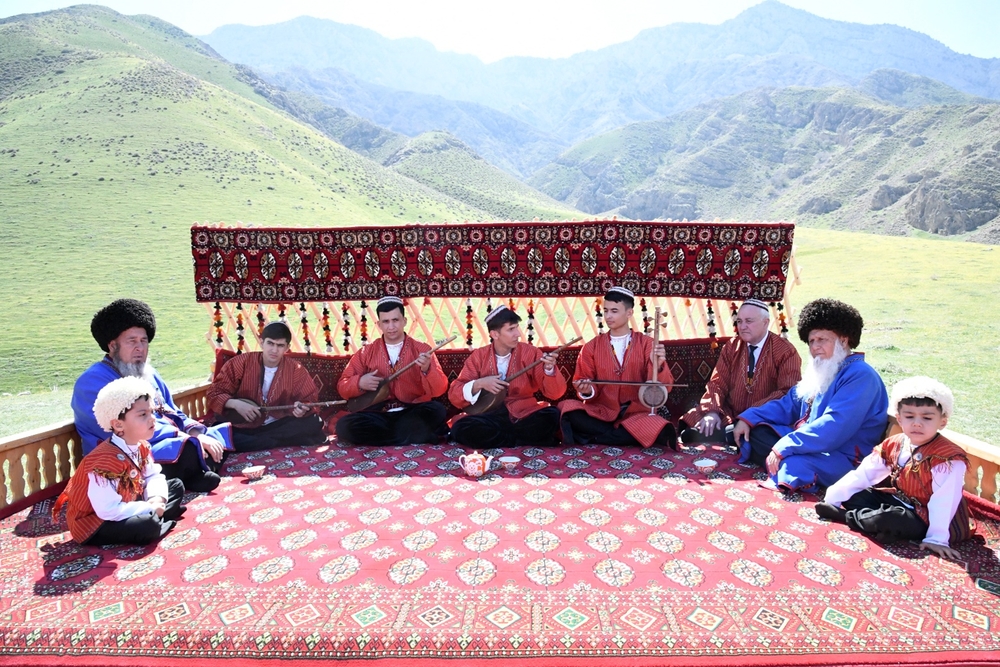 «NOWRUZ GELDI GALKYNYŞLY DIÝARA»  ATLY BAÝRAMÇYLYK DABARASY GEÇIRILDI