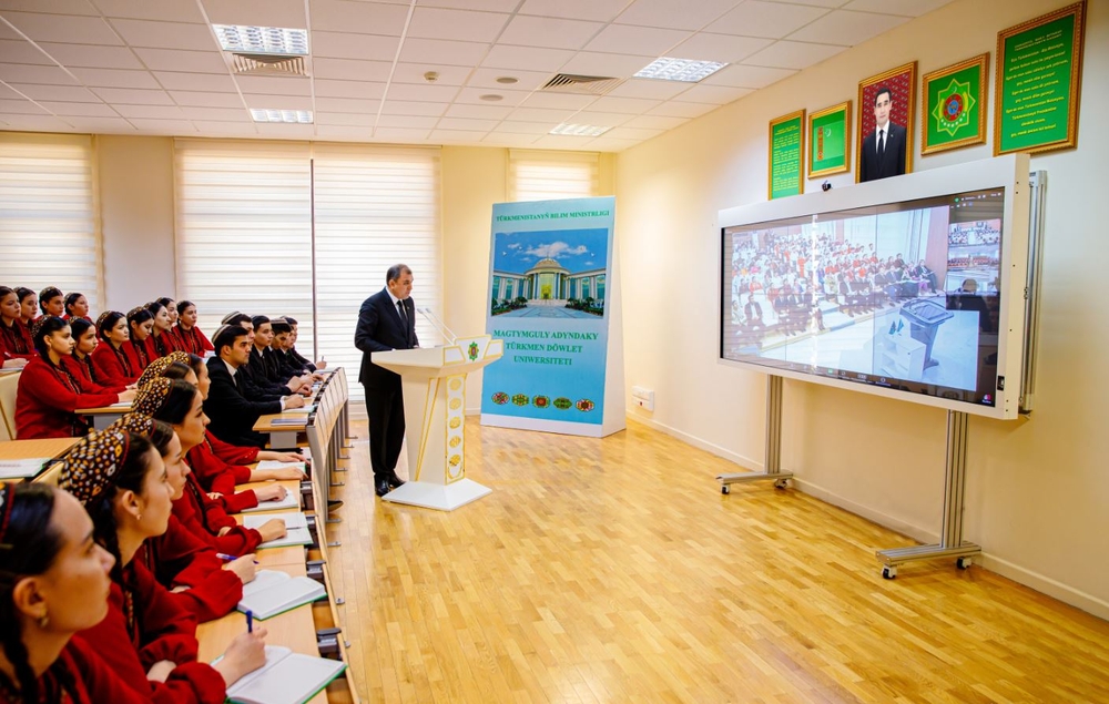 Bitaraplygynyň şanly 30 ýyllygyna bagyşlanyp geçirilen ylmy-nazaryýet maslahat