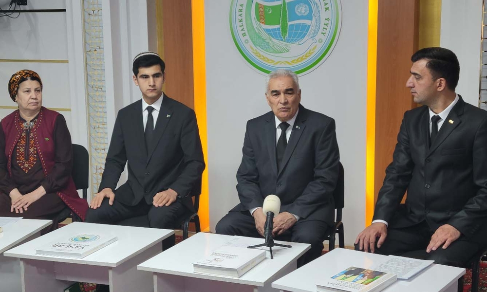 “Halkara parahatçylyk we ynanyşmak ýyly” Türkmenistanyň Hemişelik Bitaraplygynyň dabaralanmagy atly söhbetdeşlik